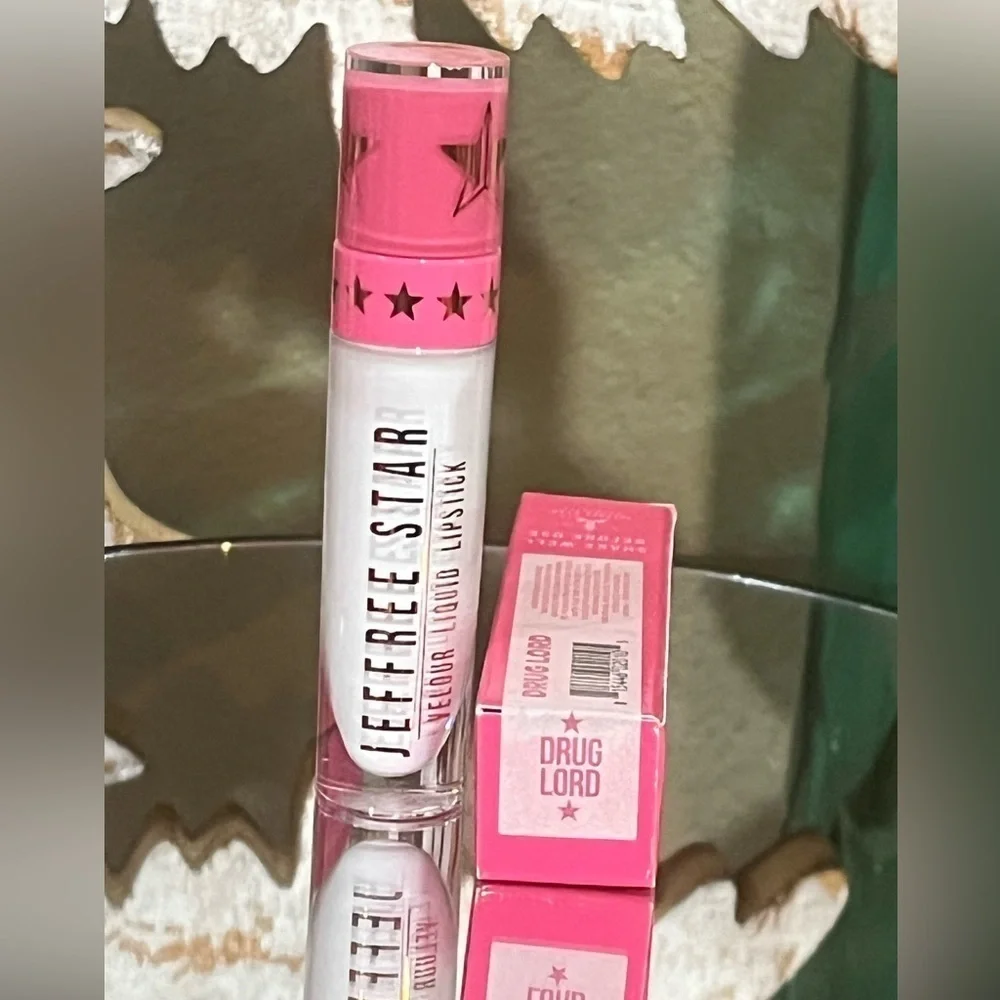 Jeffree Star Velour Liquid Lipstick Drug Lord, new!